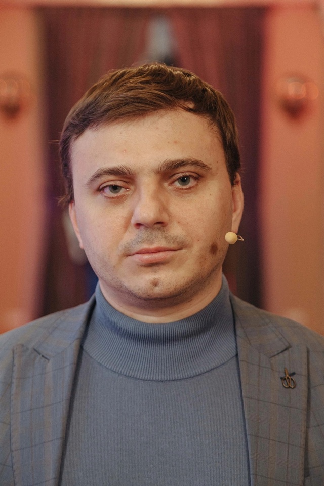 Ахременко Денис Анатольевич.
